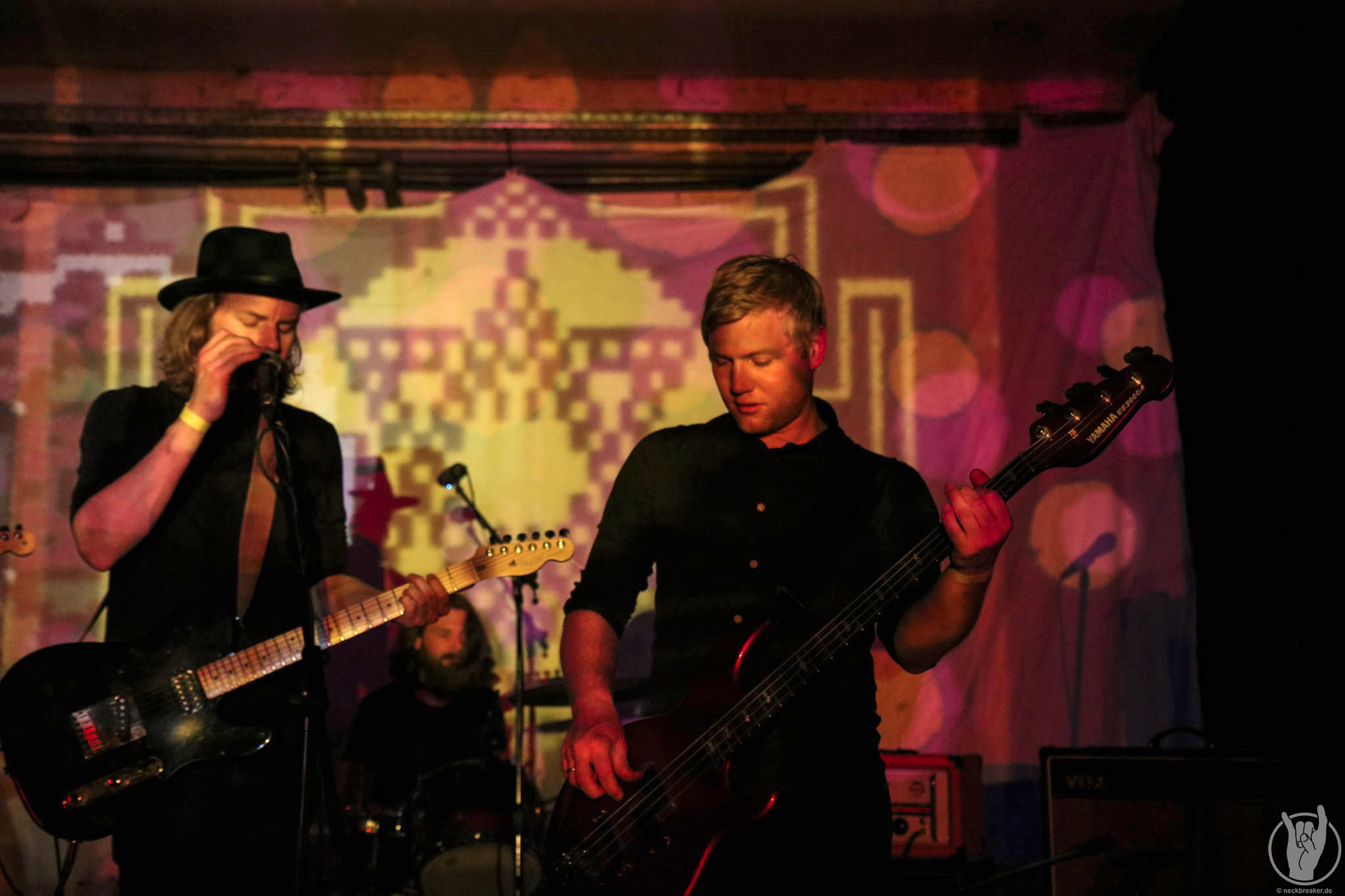 live 20170525 0408 MayflowerMadame live 20170525 0408 MayflowerMadame