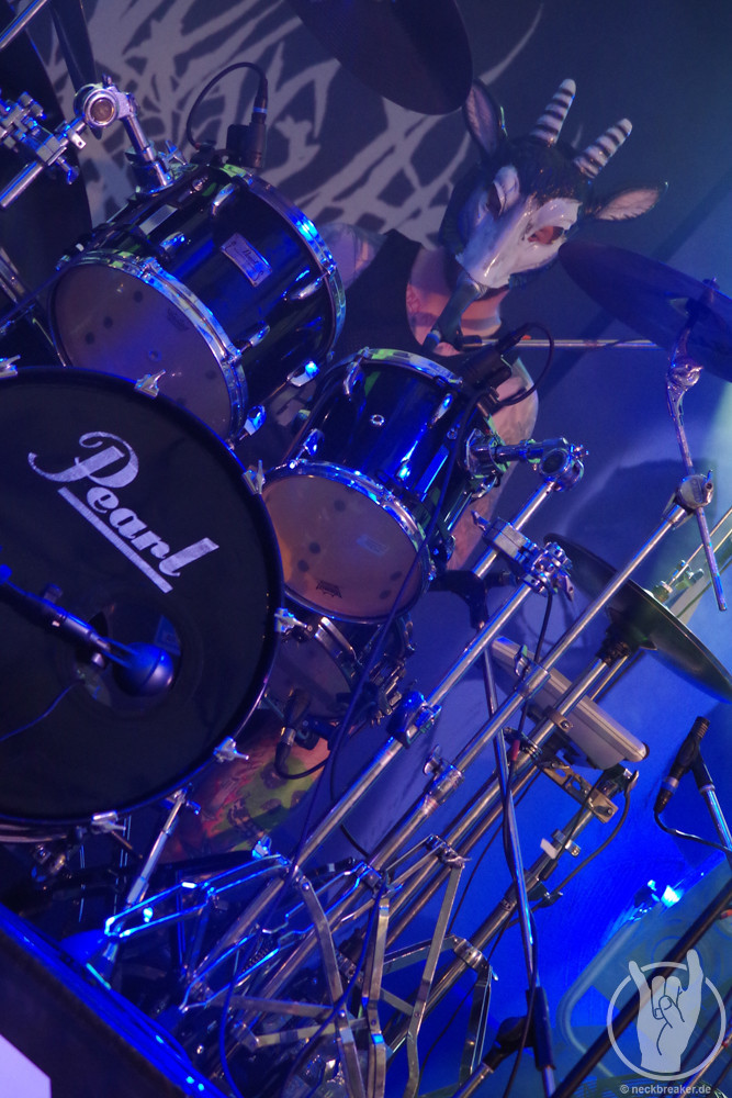 live 20140718 0906 milkingthegoatmachine live 20140718 0906 milkingthegoatmachine