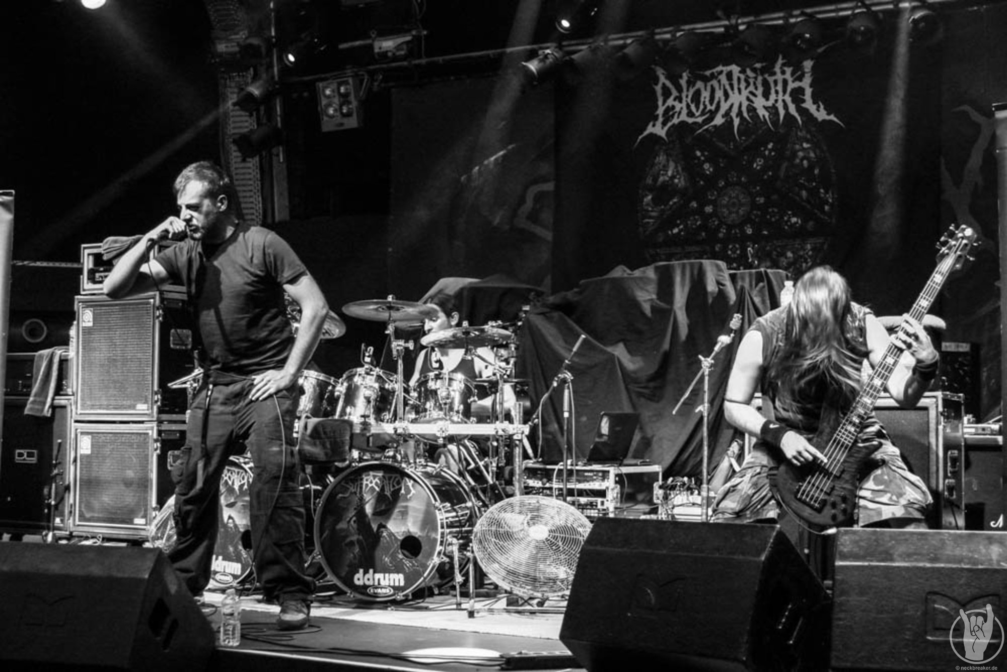 live 20150902 0102 bloodtruth live 20150902 0102 bloodtruth