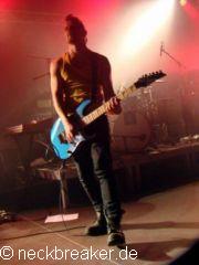 live 20131011 0101 small