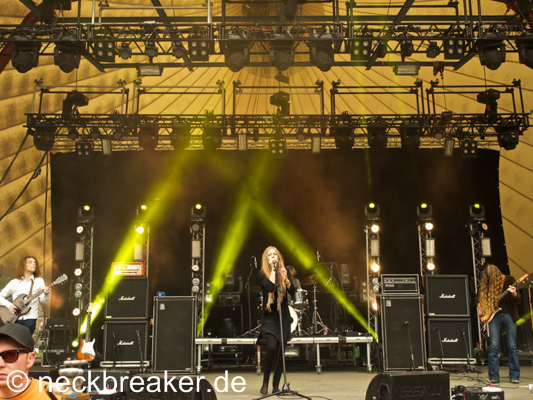 live 20140621 0204 bluespills