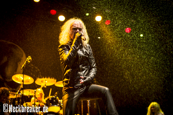 live_20170607_0702_GraveDigger