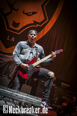 live 20200202 0104 badwolves