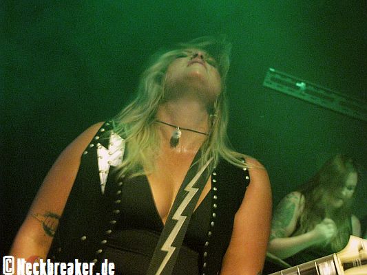 live20210806 0103 thundermother