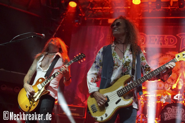 live 20220623 0225 thedeaddaisies