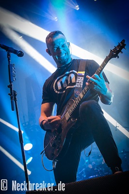 live 20221109 0103 AlterBridge05