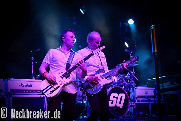 live 20221122 0202 StatusQuo