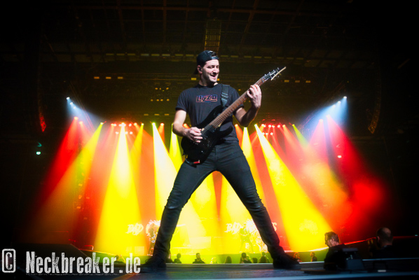 live 20221123 0102 BadWolves