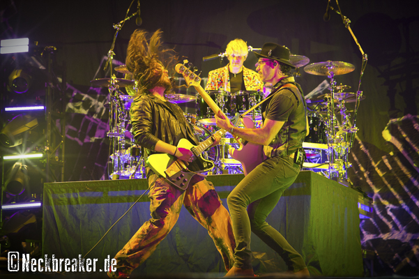 live 20230612 0204 halestorm