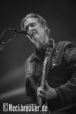 live 20231105 0302 the queens of the stone age