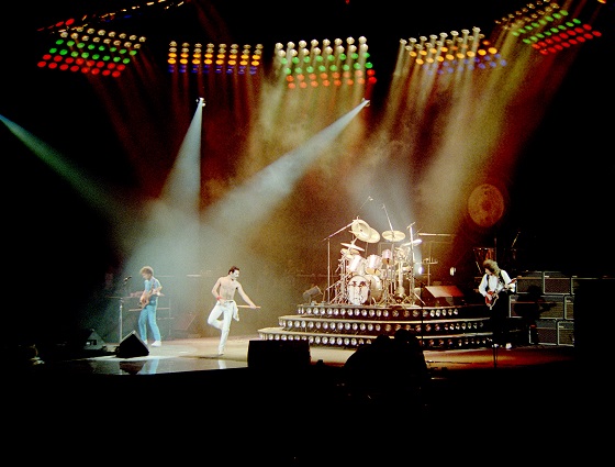20150203 QueenMontrealBig1